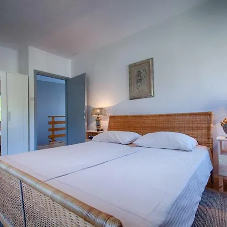 House Sonata Villa Vis
